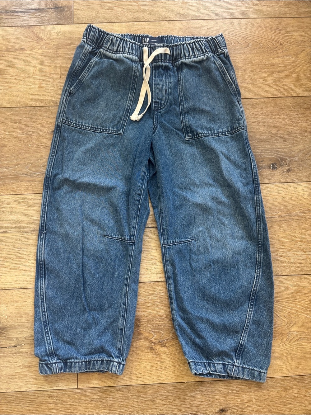 GAP Womens Pull on Barrel Jeans - size small short